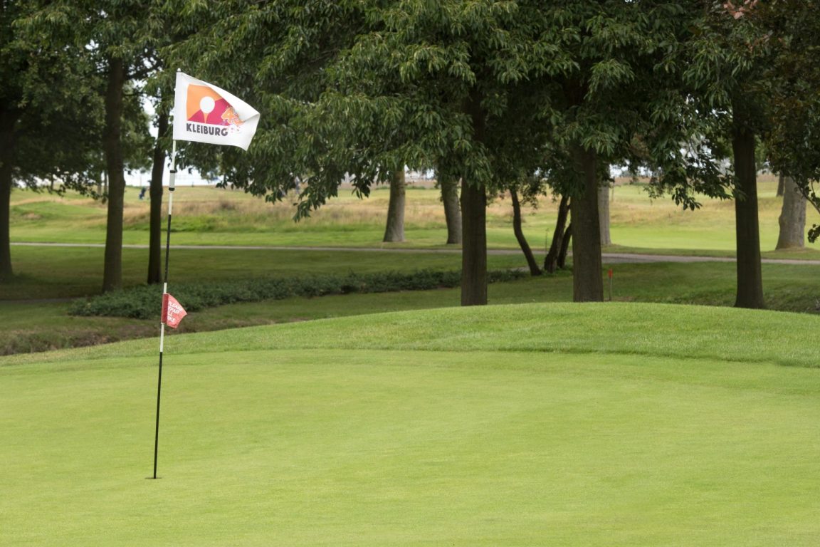 BVB Landscaping Golfclub Brielle golfbaan paal closeup